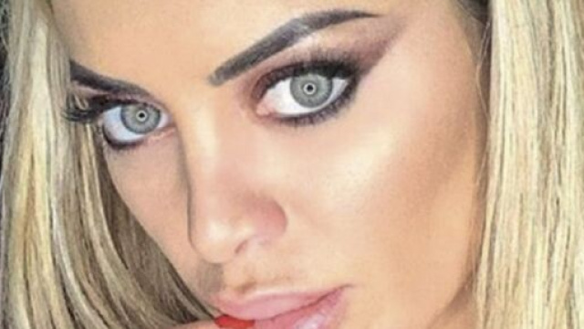 Elena Morali ha pubblicato, sul suo profilo Instagram, l'esito dei test sul capello per verificare se si drogasse: è negativa agli stupefacenti.