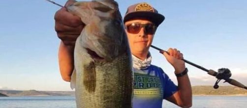 Gianni Rizzo, campione di bass fishing, deceduto per un fulmine a 36 anni.