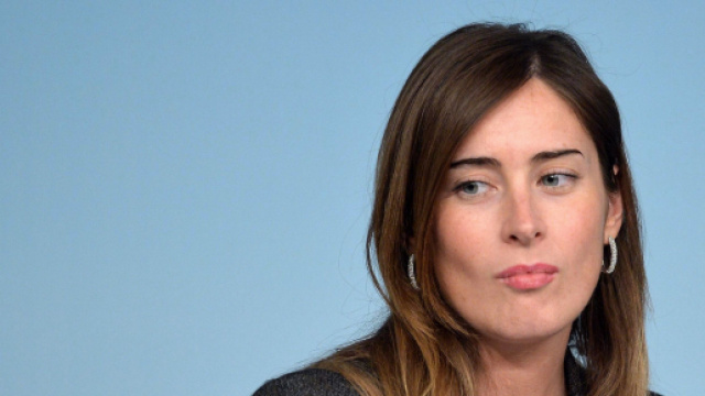 Maria Elena Boschi e Giulio Berruti scoperti a cena insieme: tra i due sarebbe solo amicizia.
