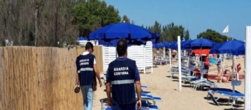 Brindisi, villaggio turistico occupa abusivamente mille metri quadri di spiaggia: denunciato imprenditore.