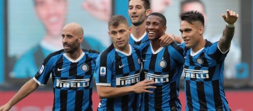 L'Inter travolge il Brescia con un sonoro 6-0.