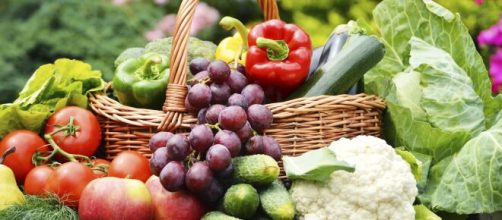 Frutas, legumes e até carnes são essenciais para combater a pressão baixa. (Arquivo Blasting News)