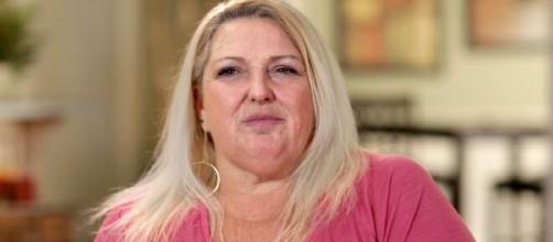 '90 Day Fiancé': Angela threatens to withhold sex with Michael over mattress issue. [Image Source: TLC/ YouTube]