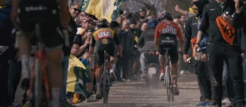 La Strade Bianche, prima corsa di ciclismo trasmessa dalla Rai dopo l'emergenza sanitaria.