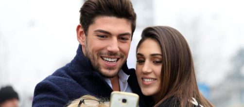 Cecilia Rodriguez criticata per gli auguri particolari alla suocera: ‘Vergogna’.