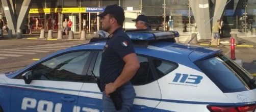 Napoli: 6 persone arrestate dalla polizia nel corso di due distinte operazioni antidroga.