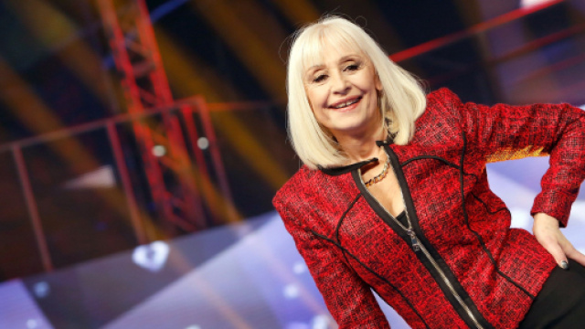 A raccontare comincia tu, il programma di Raffaella Carr&agrave; torna su Rai 3 dal 19 luglio.