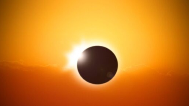 L'oroscopo di domenica 19 luglio.