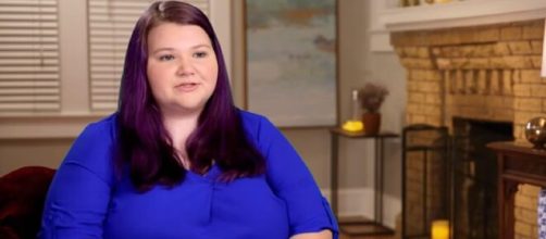 '90 Day Fiancé': Laura called 'Azan' a loser, urge Nicole to leave him ASAP. [Image Source: TLC/ YouTube]