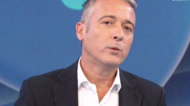 Pierluigi Diaco posta un messaggio a margine della sua estromissione dai palinsesti di Rai 1 per poi cancellarsi da Twitter.