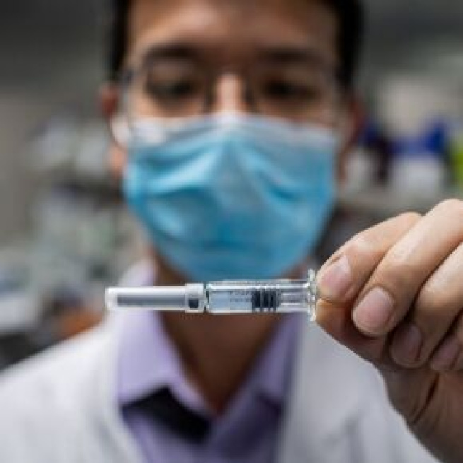Vacina chinesa chega ao Brasil. (Arquivo Blasting News)