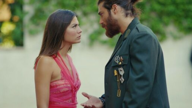 DayDreamer, anticipazioni al 24 luglio: Sanem rompe per sbaglio la macchina fotografica.