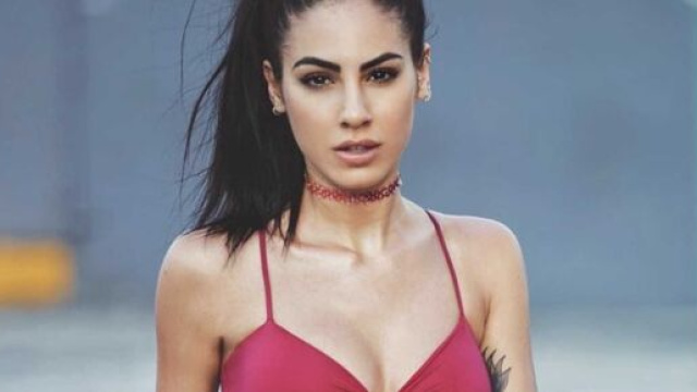 Giulia De Lellis dovr&agrave; operarsi al naso.