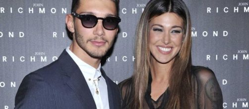 Belen Rodriguez potrebbe avere raccontato la presunta scappatella tra De Martino e Marcuzzi.