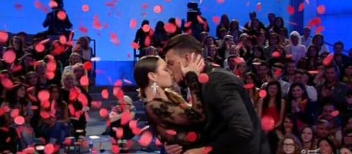 Beatrice Valli, insulti sul fisico post parto su IG, Fantini: 'Viva le donne come Bea'.