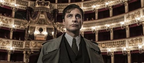 Lino Guanciale nella nuova serie Tv, Il commissario Ricciardi.