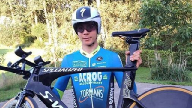 Cian Uijtdebroeks, talento emergente del ciclismo belga.