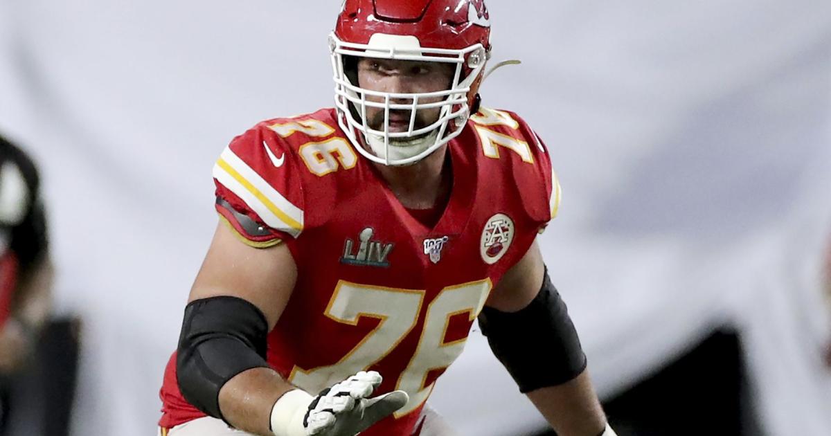 NFL's Laurent Duvernay-Tardif Opts Out Of Playing, Will Instead Help ...