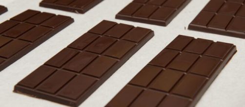 Chocolate amargo é uma excelente opção para sobremesa saudável. (Arquivo Blasting News)