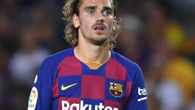 Antoine Griezmann se fait clasher sur sa coupe de cheveux sur Twitter, il répond cash
