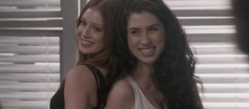 Em 'Totalmente Demais', Eliza e Débora vão arrasar em ensaio. (Reprodução/TV Globo)