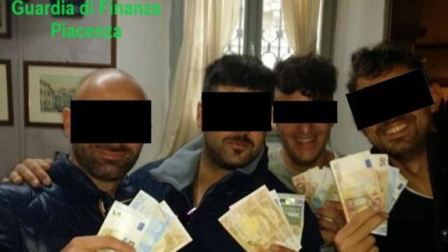 Sondaggio di Antonio Noto: dopo quanto accaduto nella caserma di Piacenza scende la fiducia nell'Arma.
