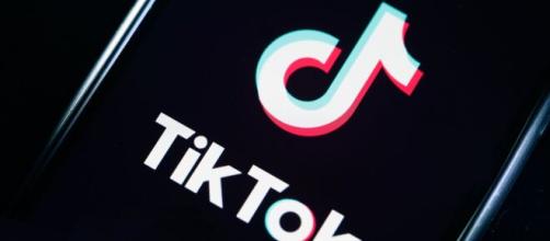 Países consideran prohibir la app TikTok