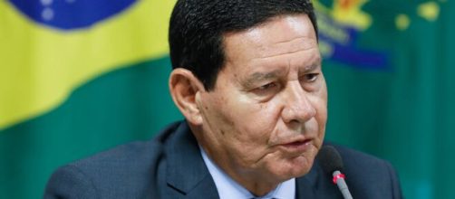 Mourão diz que Bolsonaro chegará competitivo em 2022. (Arquivo Blasting News)