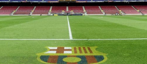 Barça: les photos du nouveau maillot extérieur enflamment les réseaux sociaux