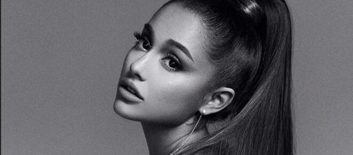 Atualmente, Ariana Grande está entre as cinco celebridades que mais cobram por um post no Instagram. (Arquivo Blasting News)