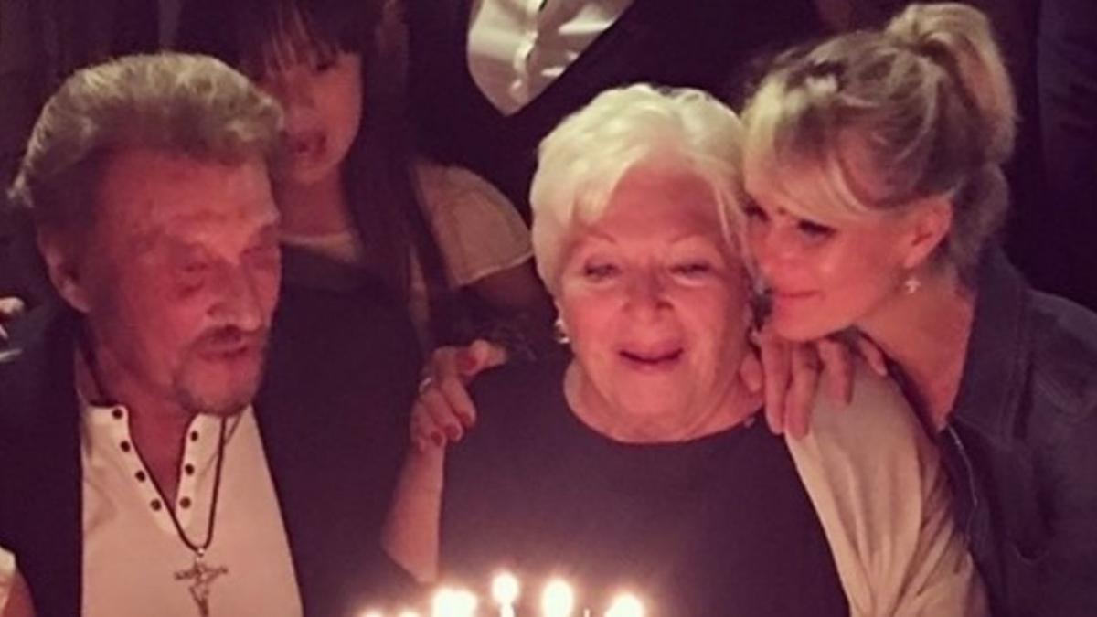 Laeticia Hallyday Souhaite L Anniversaire De Line Renaud Non Sans Emotion Laeticia Hallyday Souhaite L Anniversaire De Line Renaud Non Sans Emotion