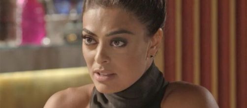 Carolina decide atormentar Eliza. (Arquivo Blasting News)