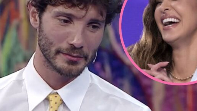 Stefano De Martino, week end in barca con Mariana Rodriguez.