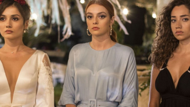 Come sorelle, spoiler 15 luglio: Ipek e Azra occultano le tracce del decesso di Tekin.