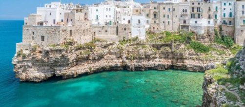 Vacanze in Italia: tra le mete più gettonate per l'estate spiccano Puglia e Toscana