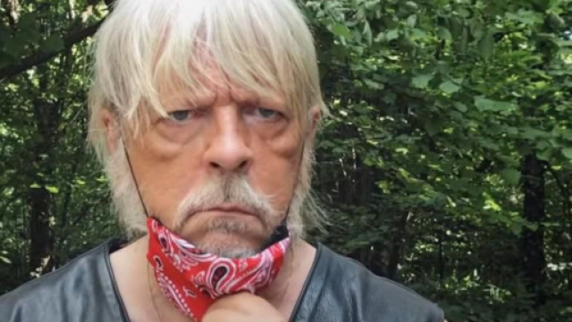 Renaud de retour dans l'actualité. Credit: YouTube Capture