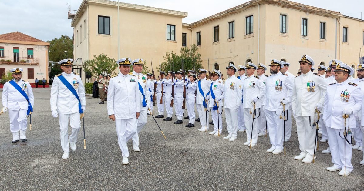 Concorsi Pubblici Marina Militare Posti Per Allievi Ufficiali Scadenza Luglio