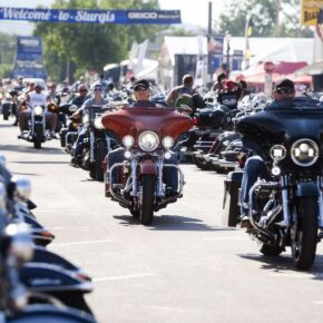 Sturgis Motorcycle Rally draws large crowds as the U.S. tops 5 million coronavirus cases. [Image source/CBS This Morning YouTube video]