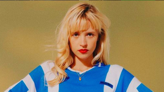 Angèle confirme sa relation avec Marie Papillon. Credit: Instagram/angele_vl