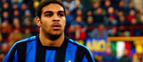 Adriano nei primi anni 2000, periodo del suo esordio con la maglia dell'Inter.