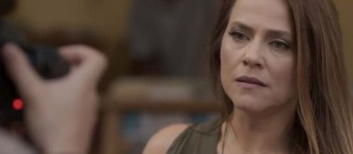 Lili ficará perturbada com possibilidade de Sofia estar viva em 'Totalmente Demais'. (Reprodução/TV Globo)
