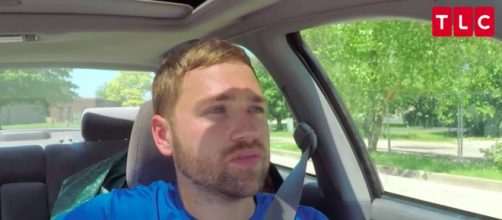 '90 Day Fiancé': Paul has 'internal pain' after consuming glass pieces. [Image Source: TLC UK/ YouTube]