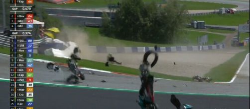 Pauroso incidente in Austria, Valentino Rossi sfiorato.
