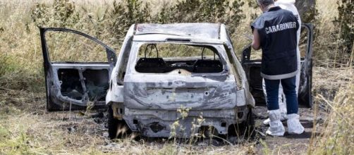 Crema, 39enne scomparsa: ritrovata l'auto carbonizzata (con all'interno un cane non suo).