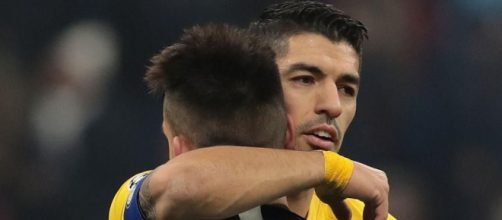 Calciomercato Juventus: ci sarebbe l'intesa con Hateboer, tentazione Suarez per l'attacco.