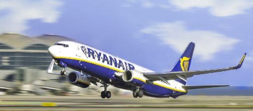 Los pilotos españoles aceptaron reducir sus salarios en Ryanair para conservar el puesto de trabajo.