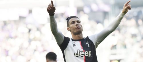 Cristiano Ronaldo resta alla Juventus