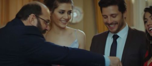 Daydreamer, trame turche: Leyla e Osman si fidanzano ufficialmente.