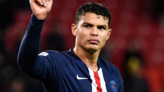 Ligue des Champions ou pas, le mercato bat son plein. Chelsea et la Fiorentina auraient pris les devants alors que le PSG cherche son rempla&ccedil;ant