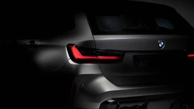 Teaser della nuova BMW M3 touring.